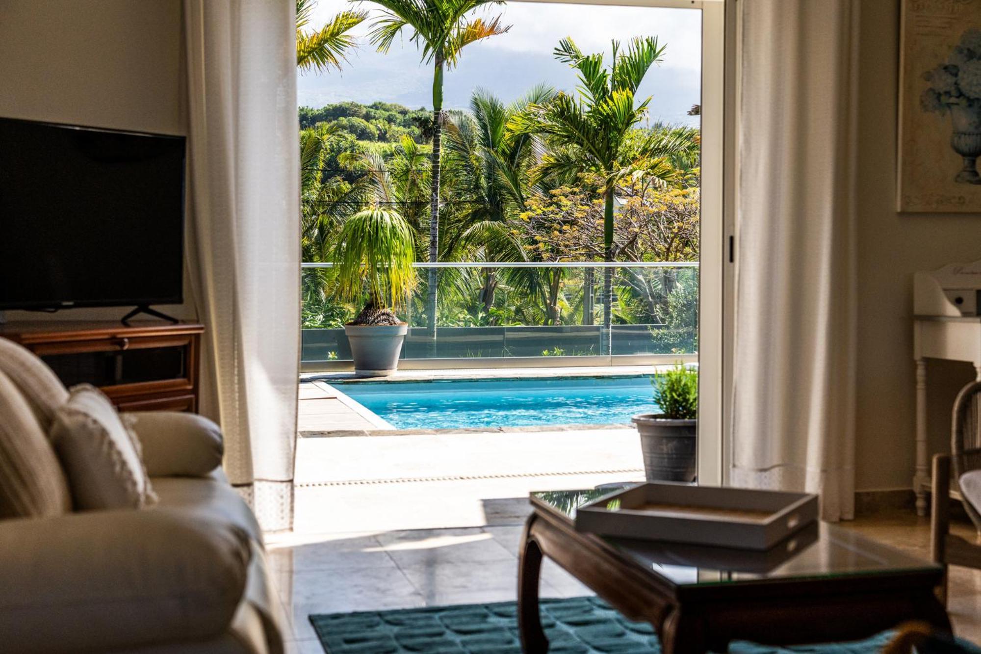 Villa Avec Piscine Vue Mer Et Montagne, En Pleine Nature 圣若瑟 外观 照片