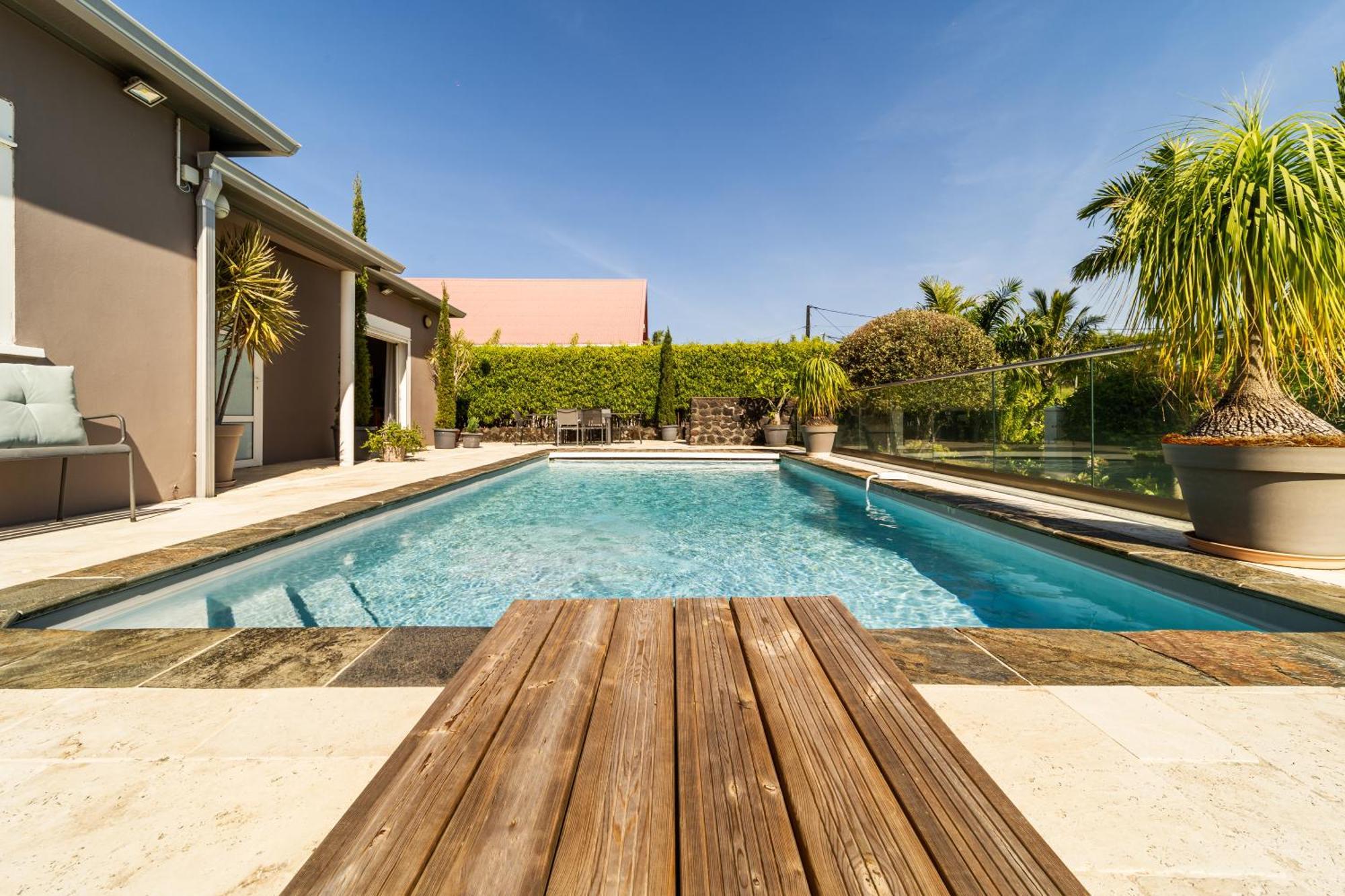 Villa Avec Piscine Vue Mer Et Montagne, En Pleine Nature 圣若瑟 外观 照片